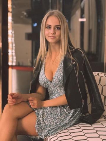 Карина фото 2